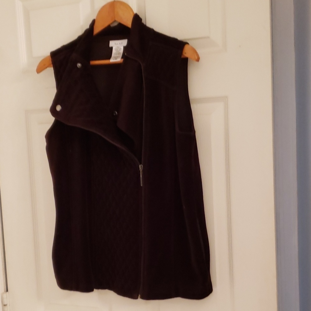Vest - Picture 4 of 5